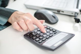 Kalkulator wynagrodzeń 2022 – uwzględnia zmiany Polskiego Ładu